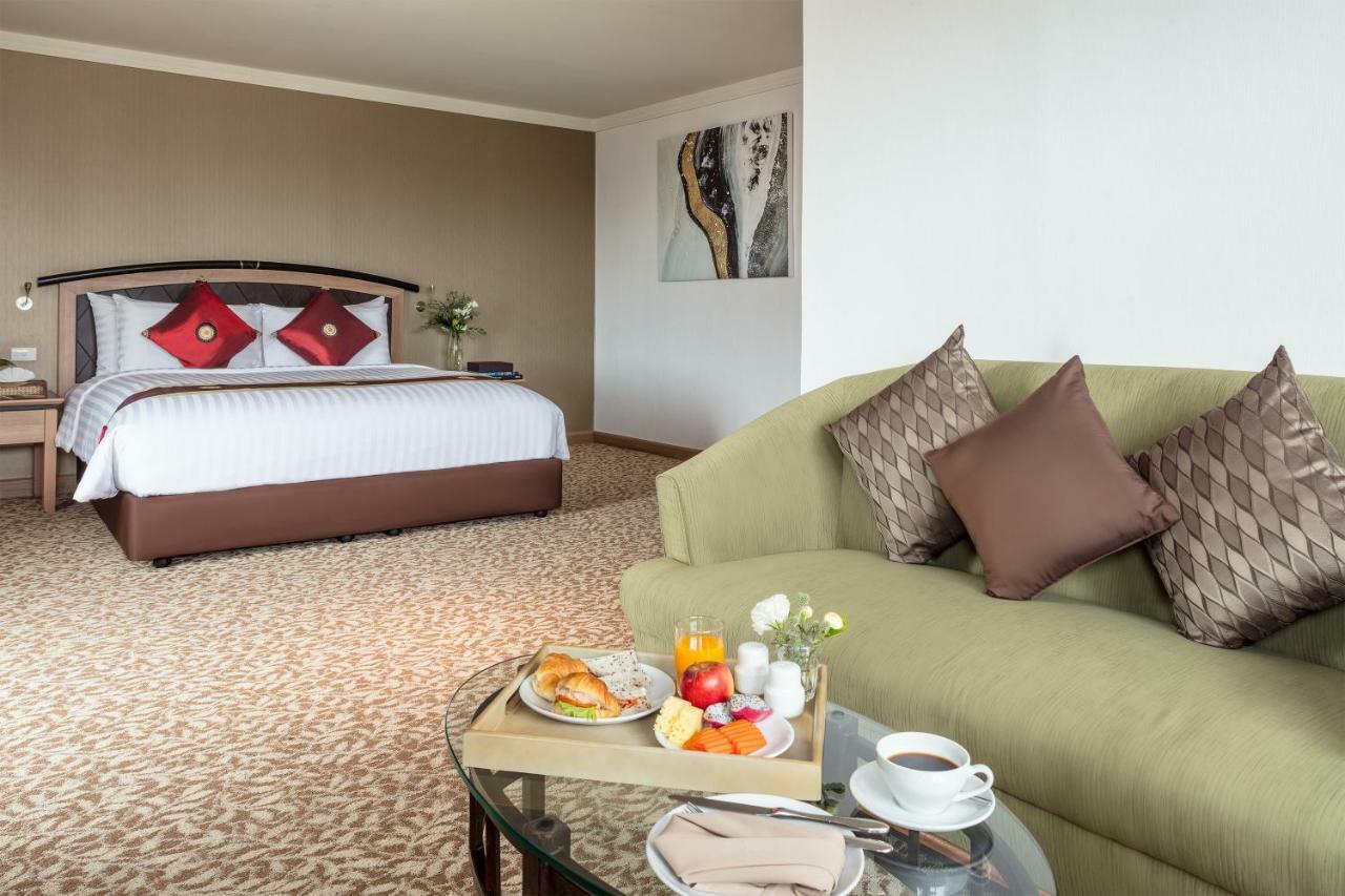 Baiyoke Sky Hotel Бангкок Экстерьер фото